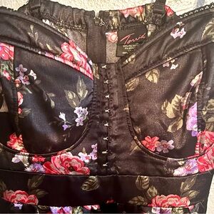 Women’s Torrid size  18 floral dress plus size black floral
